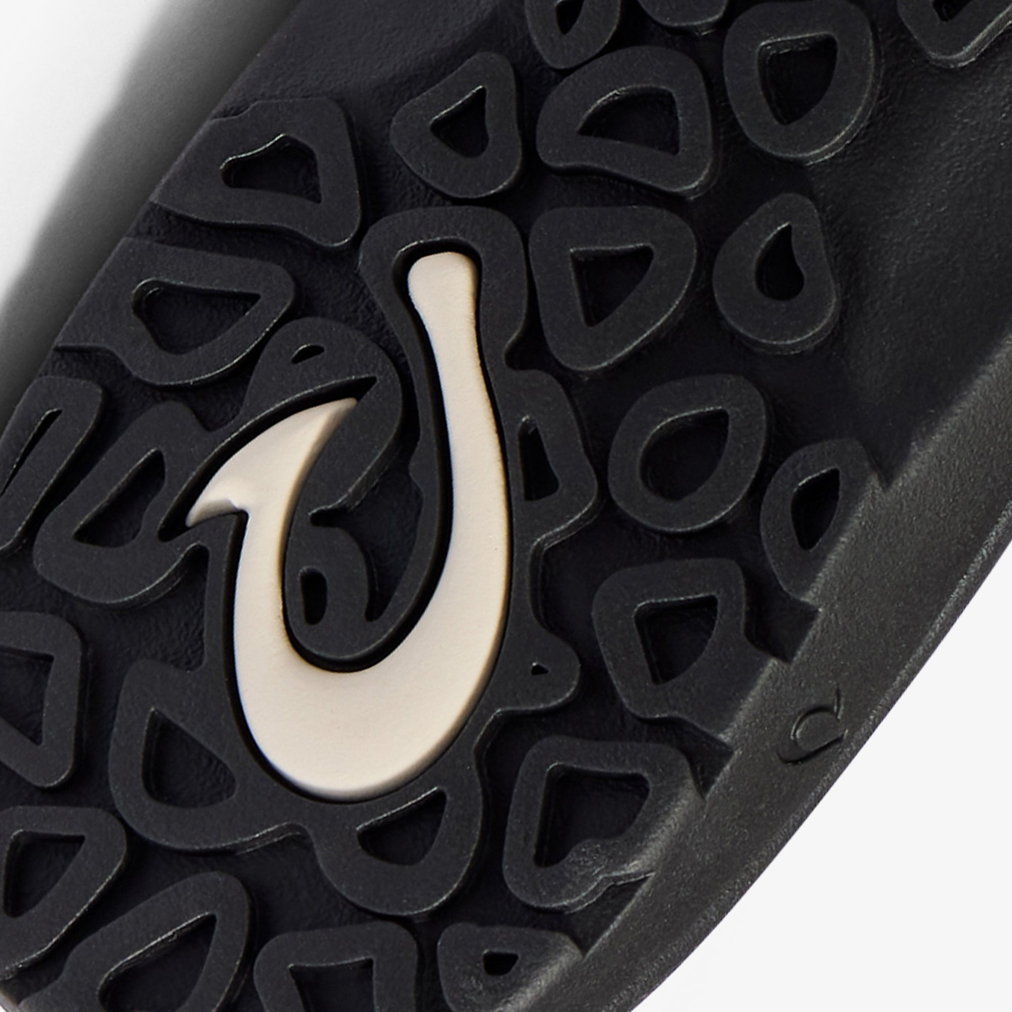 ʻOhana - Red Clay / Black - Image 6
